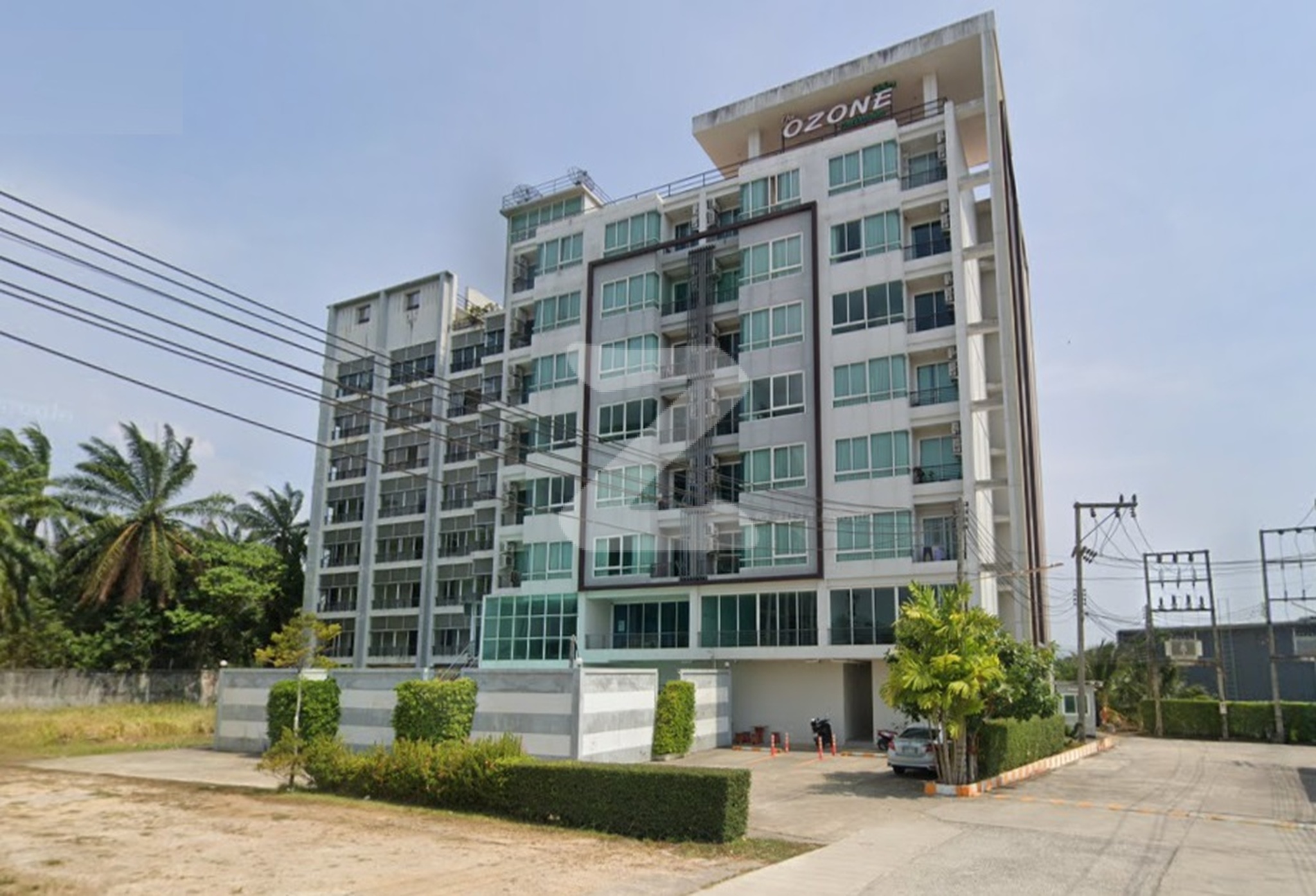 ดิ โอโซน คอนโดมิเนียม The Ozone Condominium