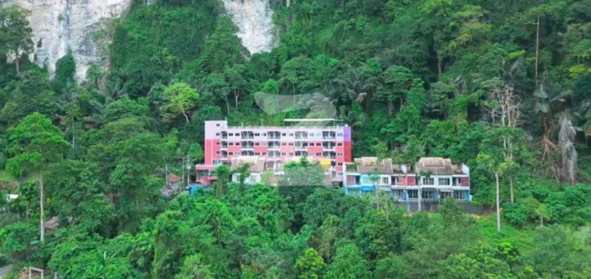 อ่าวนาง เมาท์เทนวิว คอนโดมิเนียม Ao Nang Mountain View Condominium