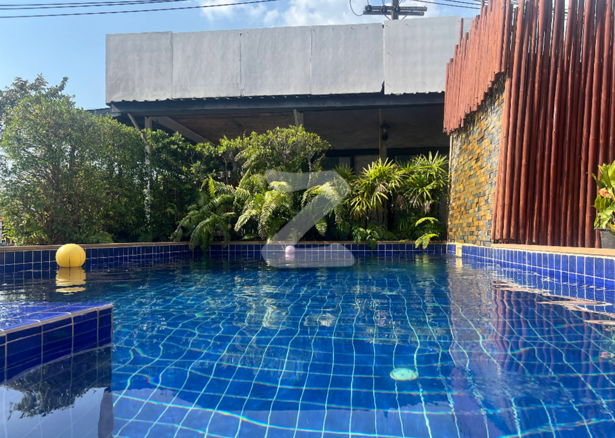 เดอะ บีช แอท คลองม่วง The Beach @Klong Muang