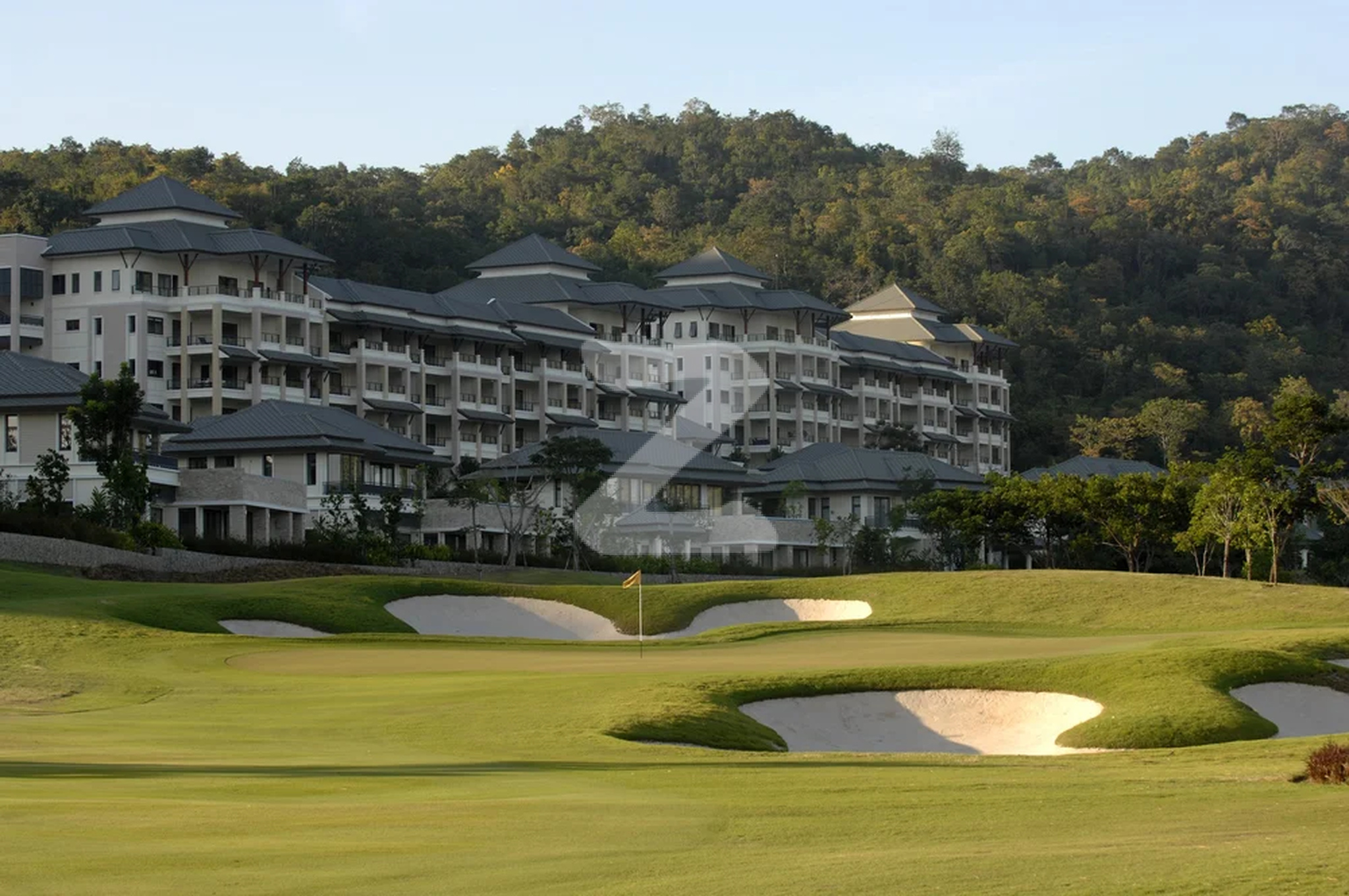 แบล็ค เมาน์เทน ซัมเมอร์ คลับ Black Mountain Summer Club