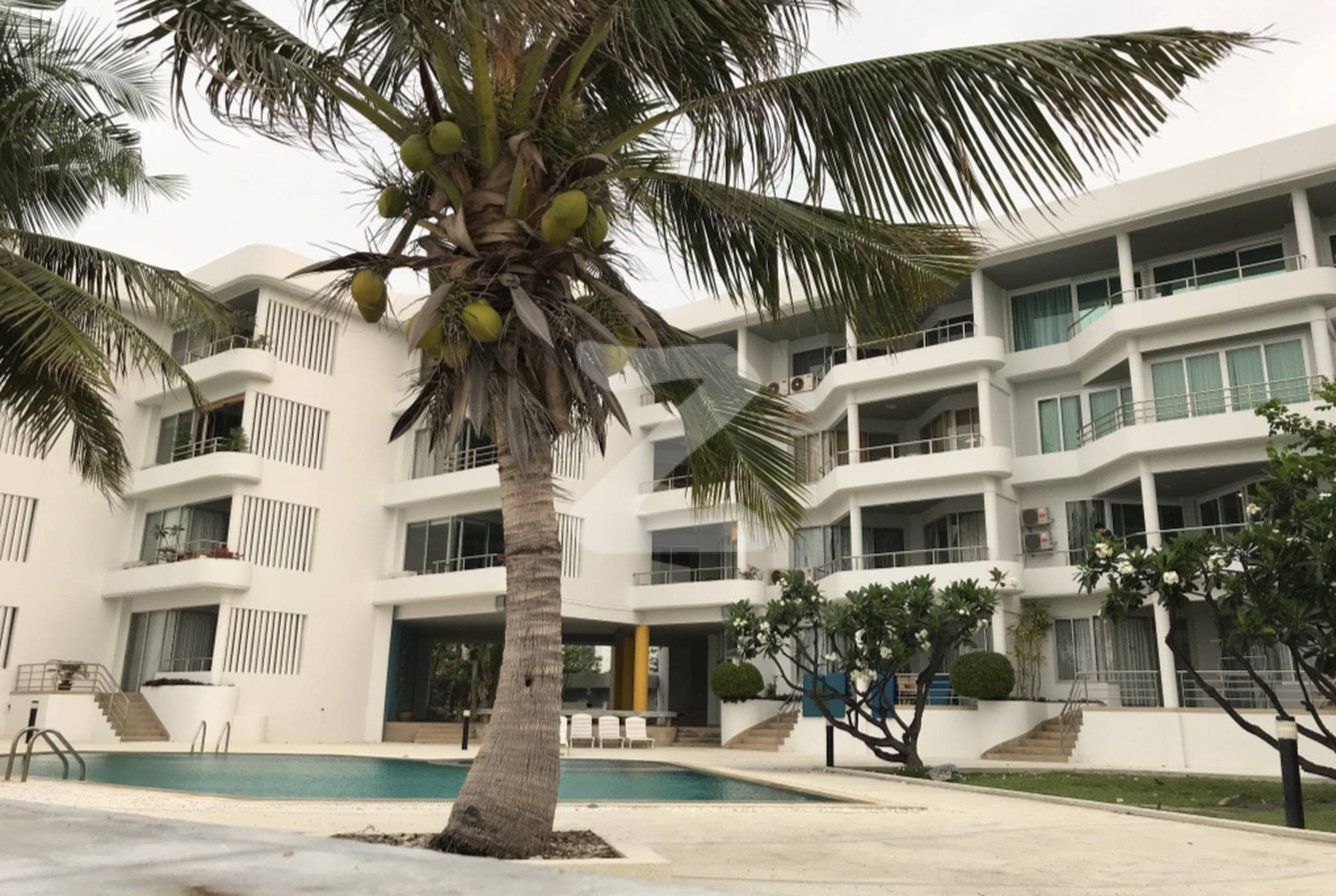 บ้านเพลิดเพลิน คอนโดมิเนียม Baan Plerd Ploen Condominium