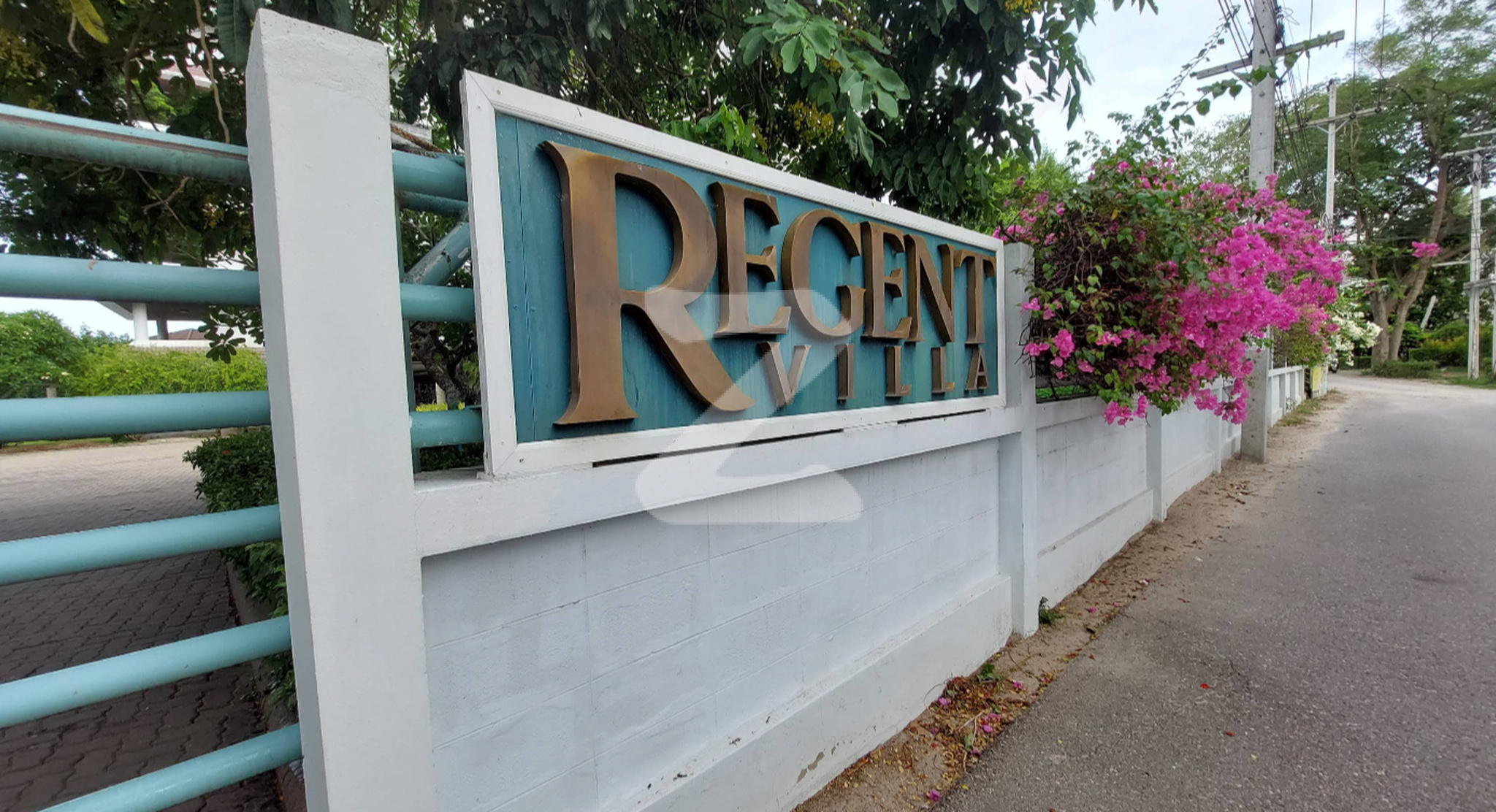 รีเจ้นท์ วิลล่า Regent Villa