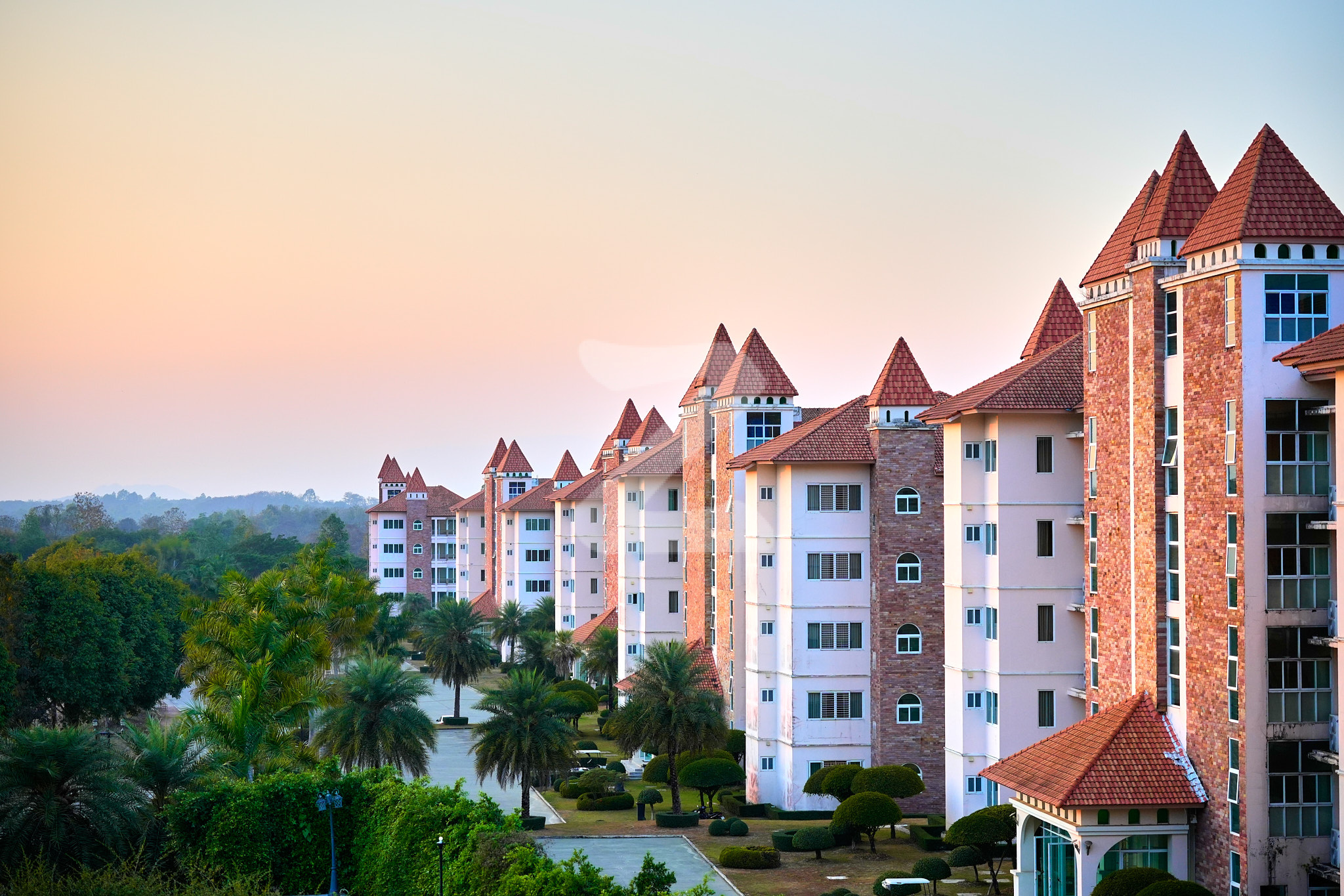 แฮปปี้ ซิตี้ คอนโดมิเนียม แอนด์ กอล์ฟ คลับ Happy City Condominium and Golf Club