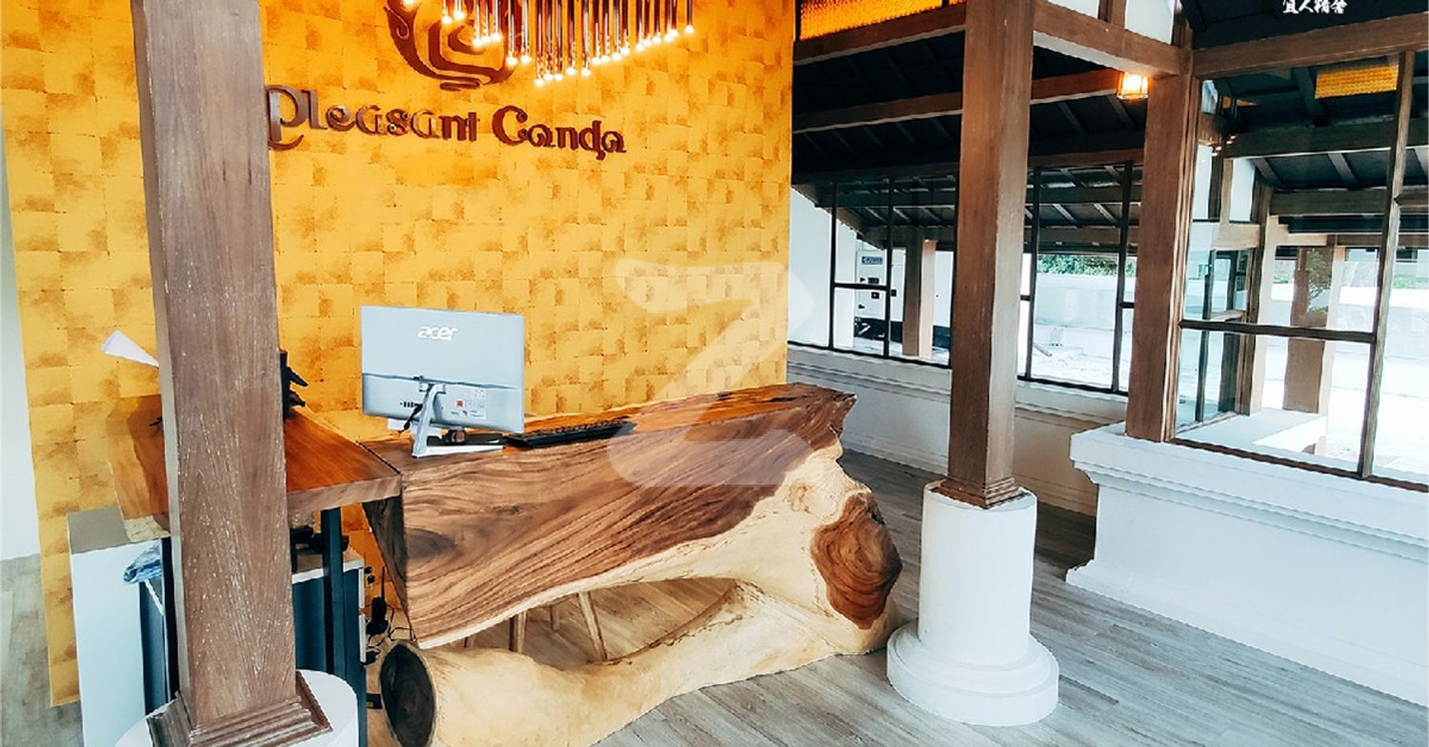 เพลสเซ้นท์ คอนโด Pleasant Condo