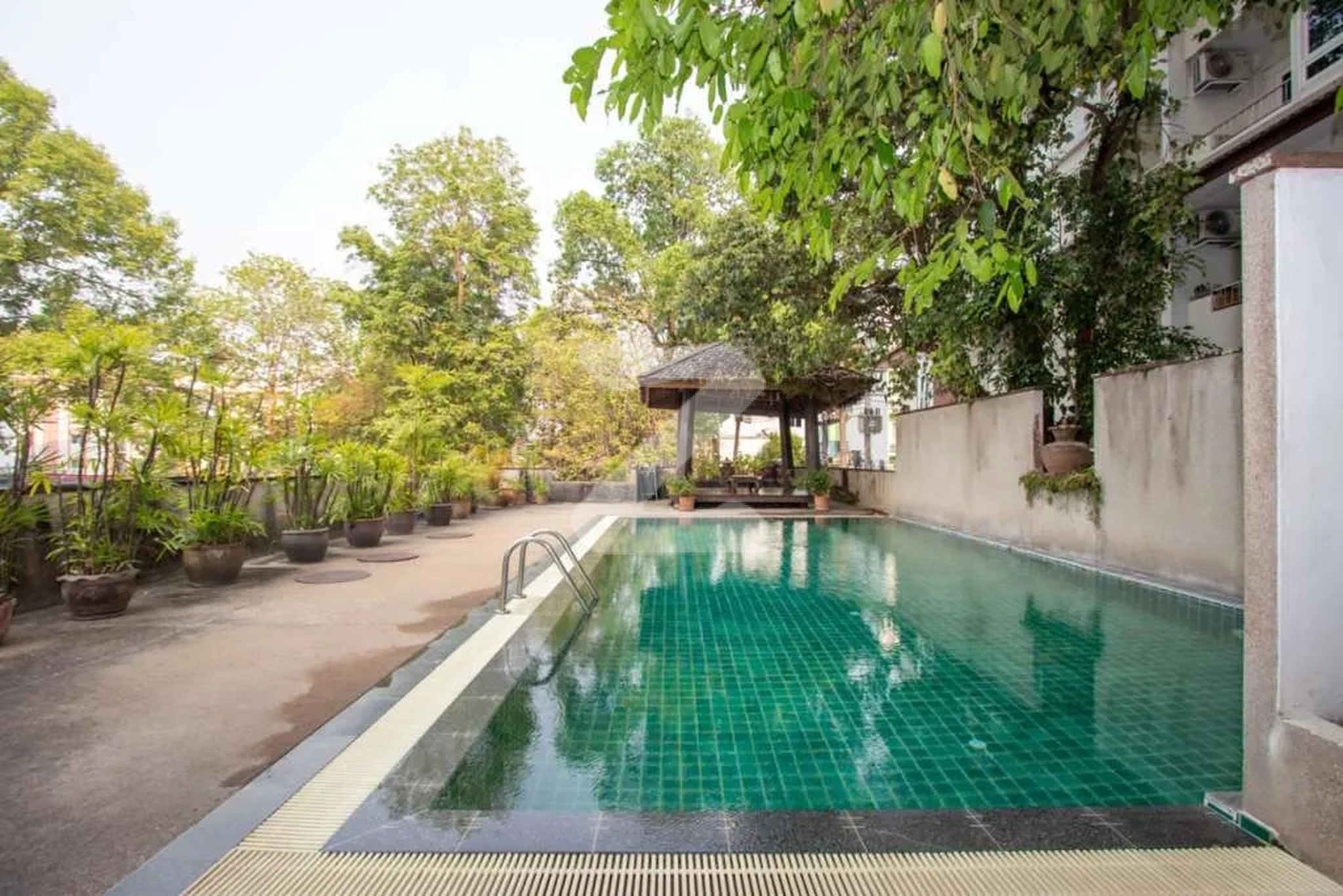 เฮือนป้อเลี้ยง คอนโดมีเนียม Huen Por Liang Condominium