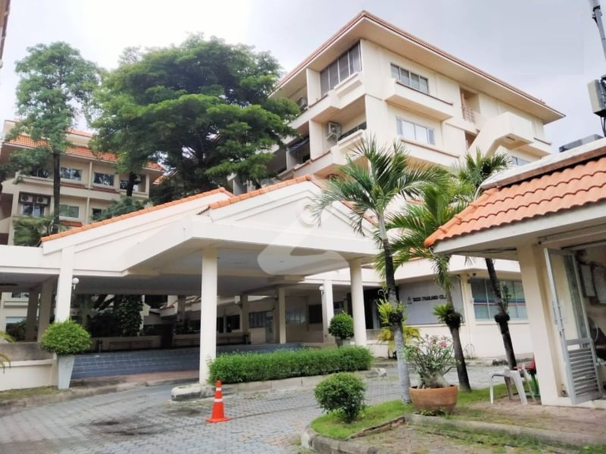 อมตะ แมนชั่น Amata Mansion
