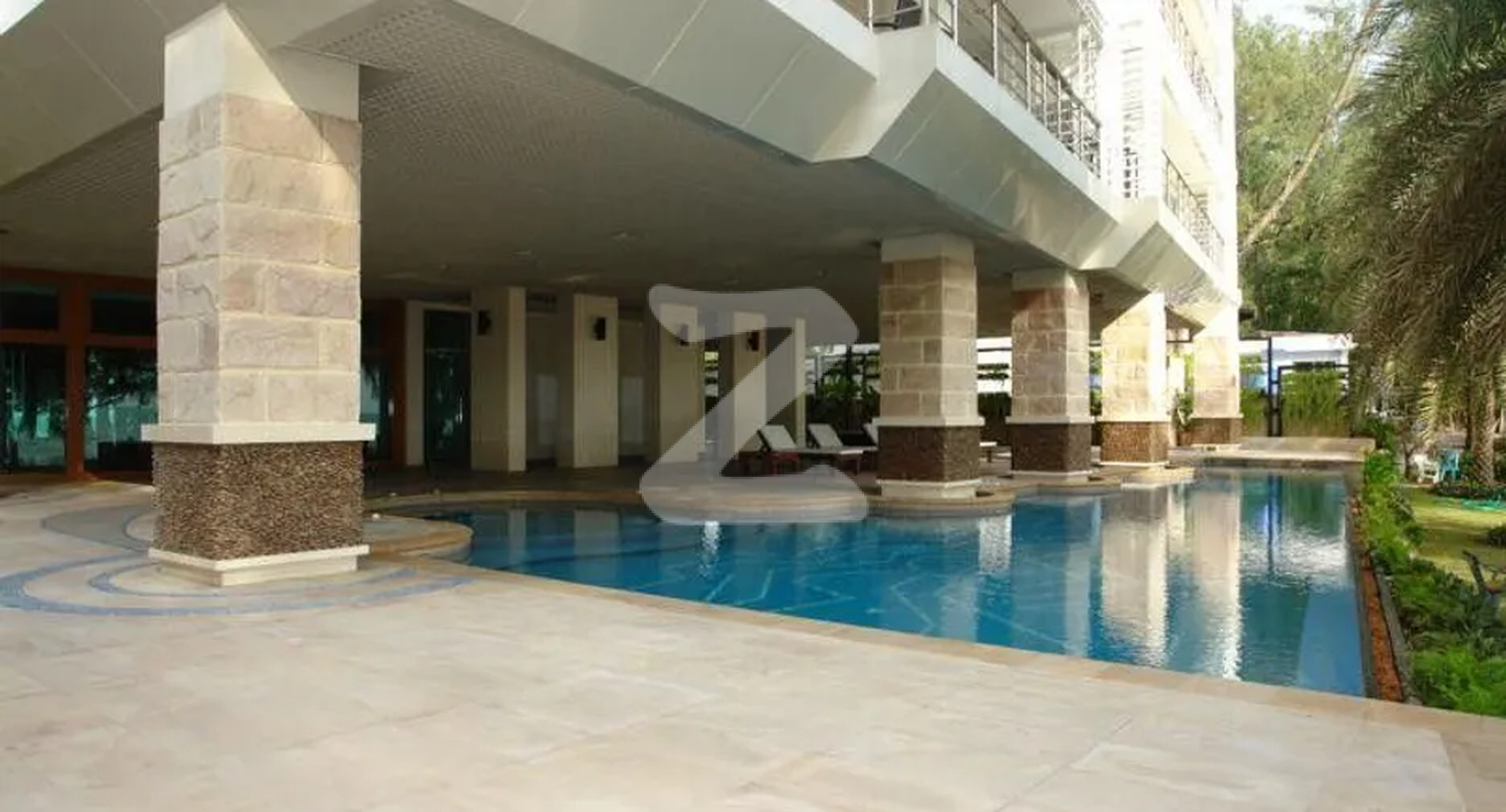 ไพน์ ชอร์ส คอนโดมิเนียม Pine Shores Condominium