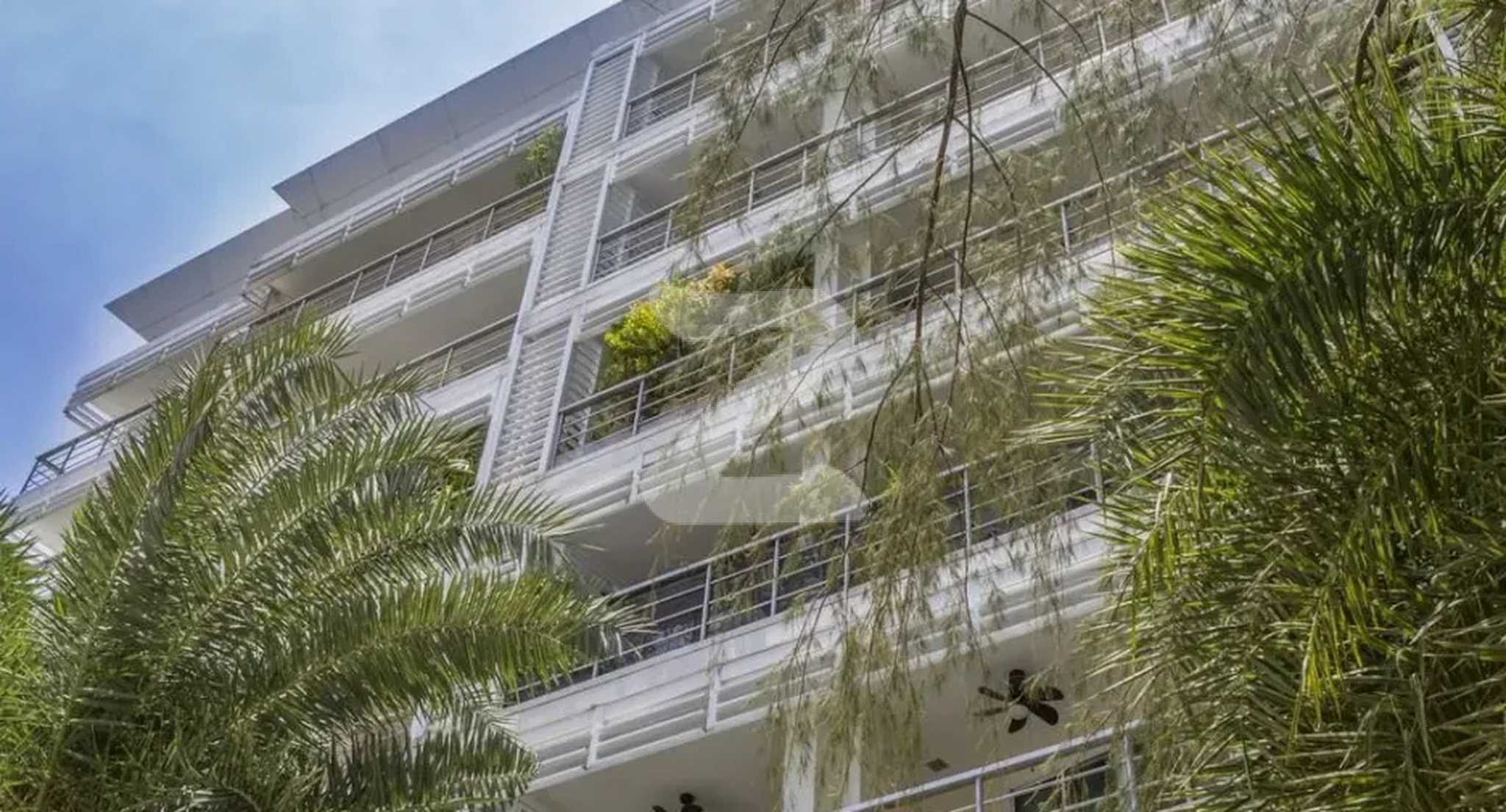 ไพน์ ชอร์ส คอนโดมิเนียม Pine Shores Condominium