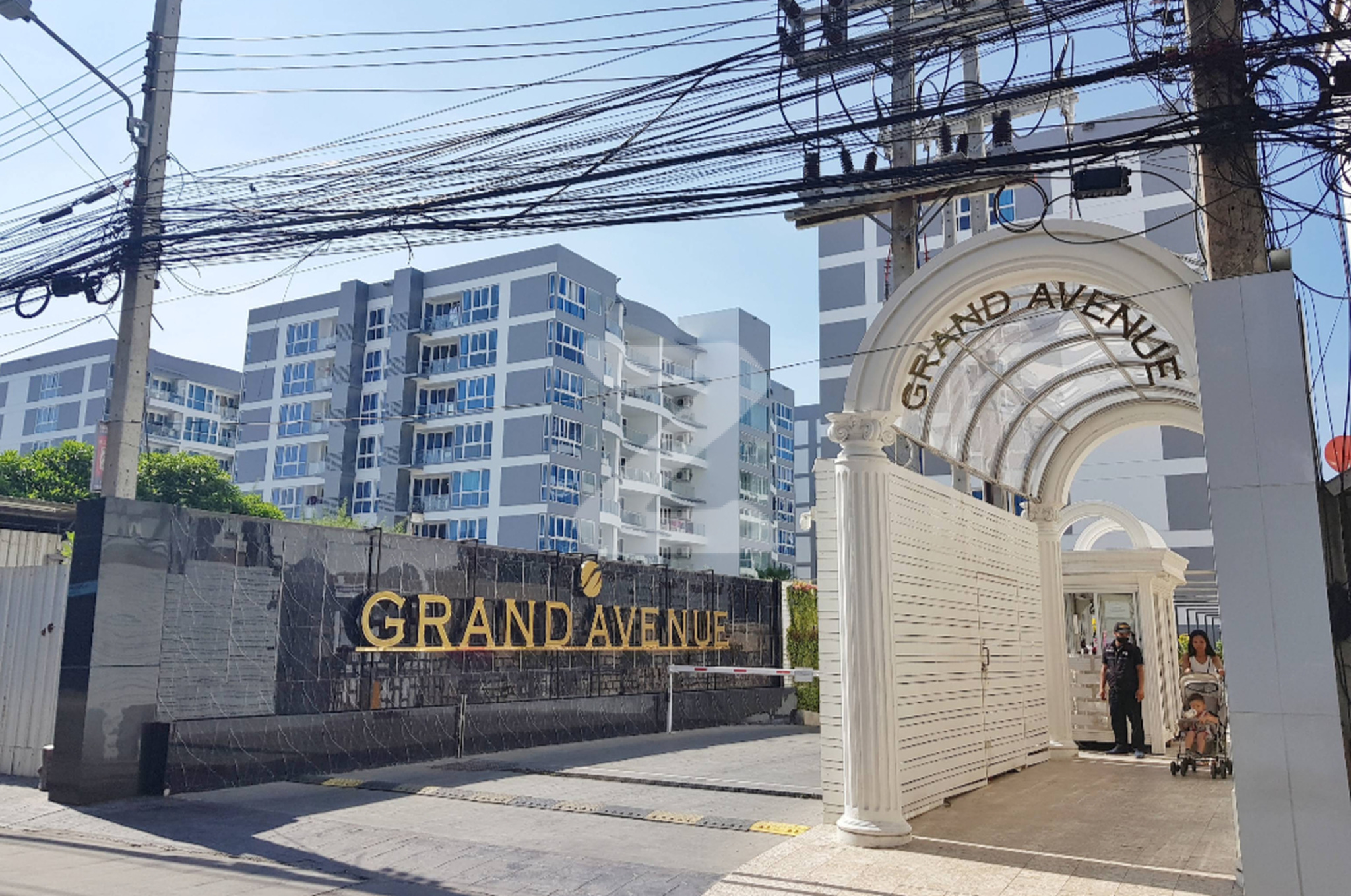 แกรนด์ อเวนิว เรสซิเดนซ์ Grand Avenue Residence