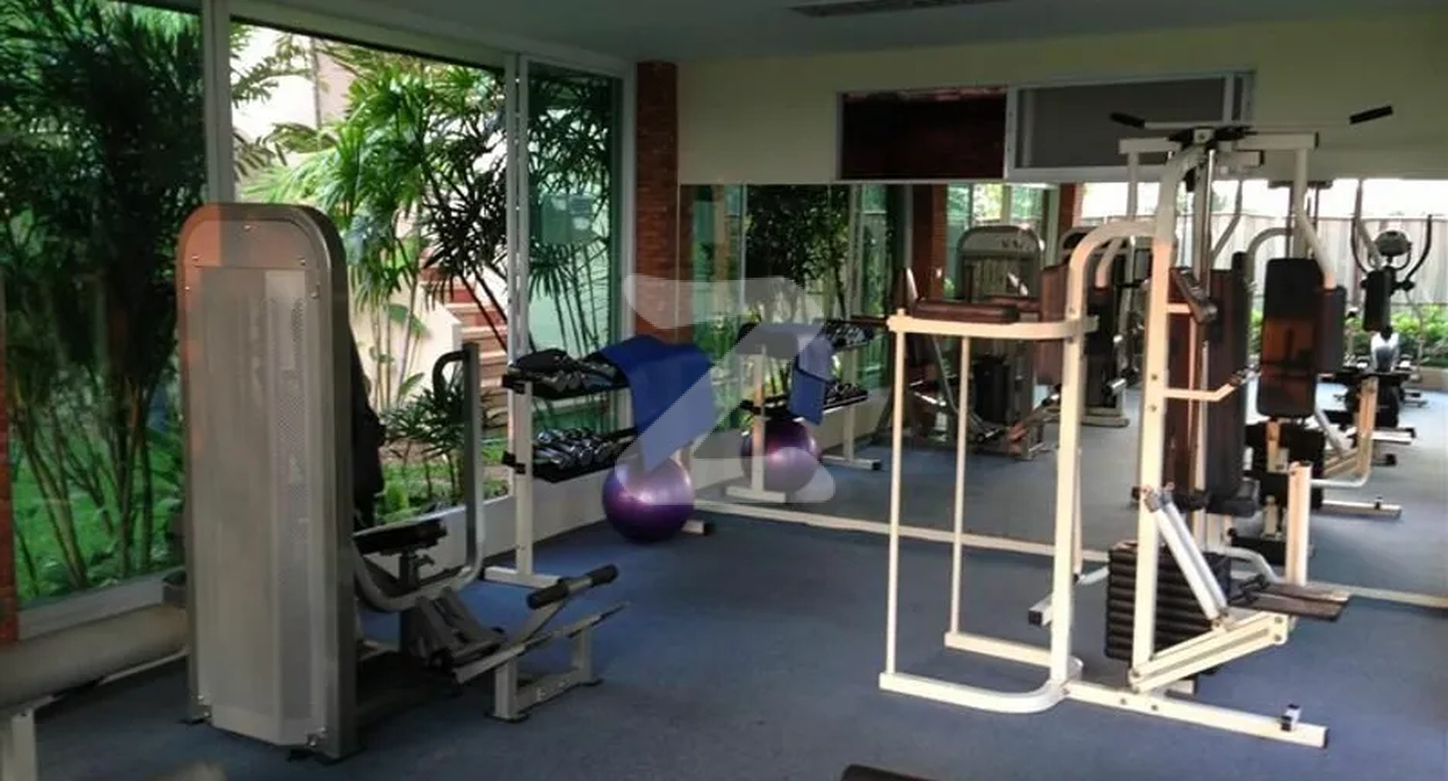 เอ็กเซ็กคิวทีฟ เรสซิเดนซ์ 3 Executive Residence III