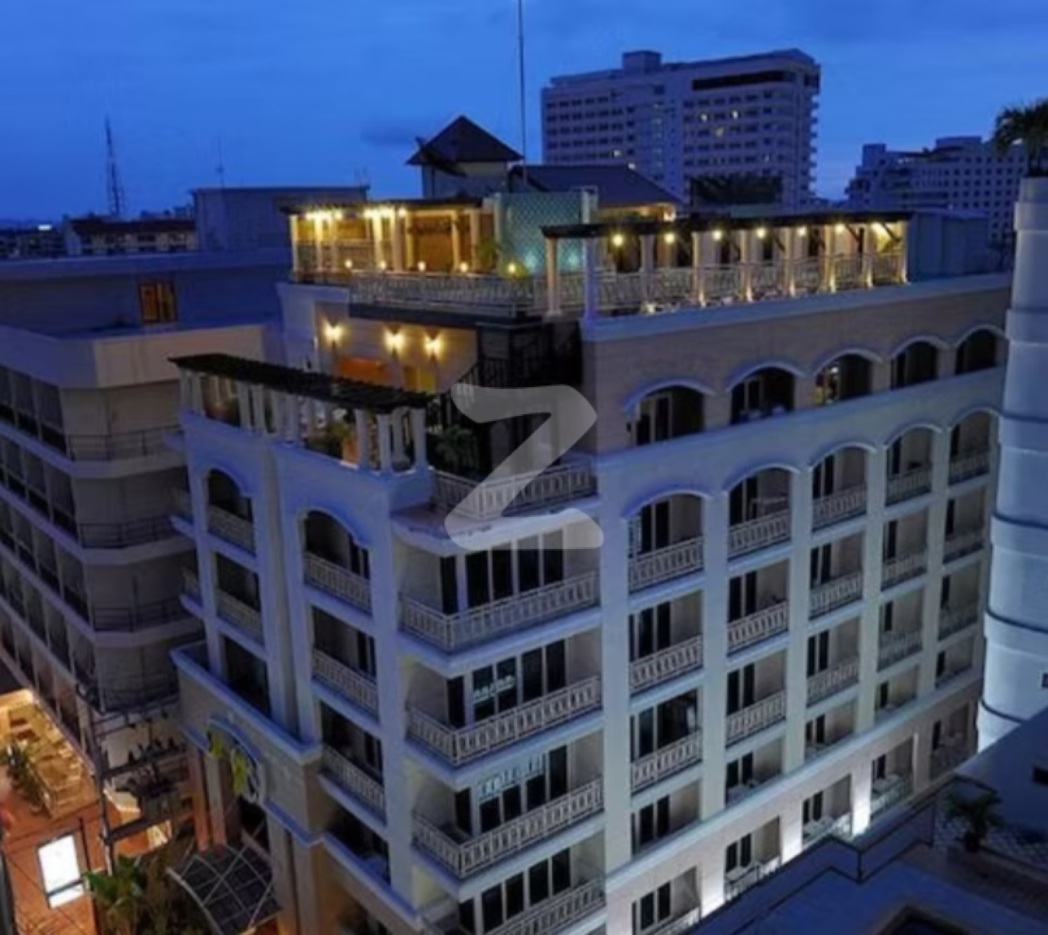 เดอะ ไวท์เฮ้าส์ คอนโดเทล The Whitehouse Condotel