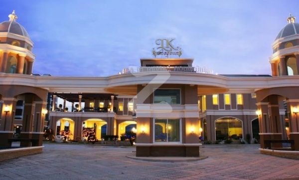 แอล เค เลเจินด์ คอนโดมิเนียม LK Legend Condominium