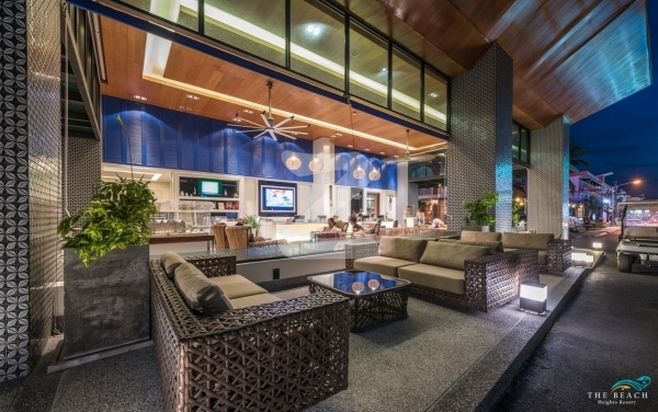 เดอะ บีช ไฮท์ รีสอร์ท ภูเก็ต The Beach Heights Resort Phuket
