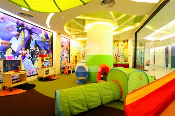 เดอะ บีช ไฮท์ รีสอร์ท ภูเก็ต The Beach Heights Resort Phuket