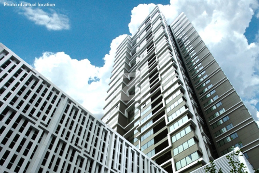 ดิ เอ็มโพริโอ เพลส The Emporio Place