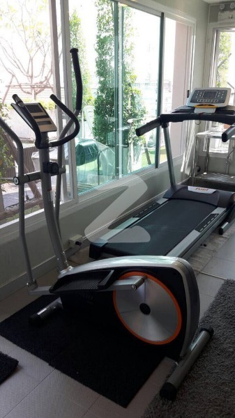 ฟลอเลส สาทร เรสซิเด้นซ์ Flawless Sathorn Residence