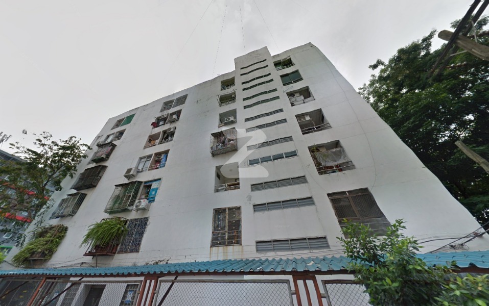 ฟิฟตี้ เรสซิเด้นท์ Fifty Residence