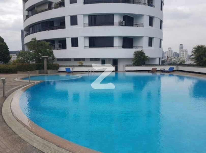 มูนทาวเวอร์ คอนโดมิเนียม Moon Tower Condominium