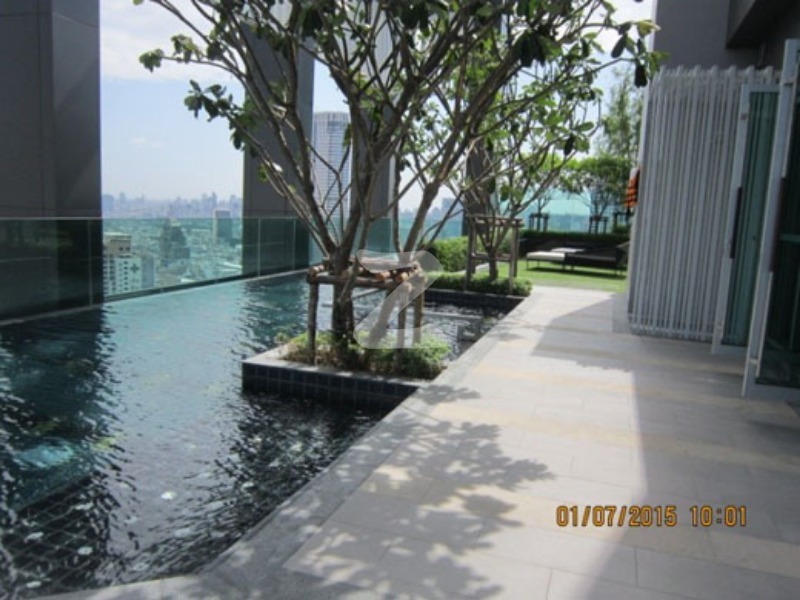 ริทึ่ม สาทร Rhythm Sathorn