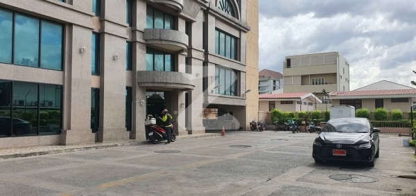 รัชดา ออร์คิด คอนโดมิเนียม Ratchada Orchid Condominium