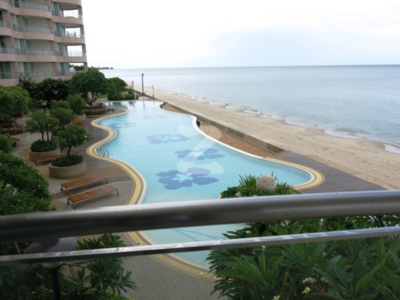 ชะอำลองบีช คอนโดมิเนียม Cha-am Long Beach Condominium