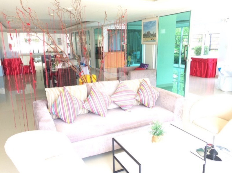 อาร์ตออนเดอะบีช คอนโด ระยอง Art on the Beach Condo Rayong