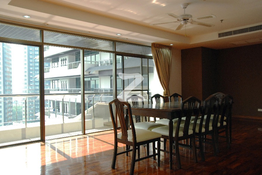 เลคชอร์ นอร์ท คอนโดมิเนียม นิชดาธานี Lakeshore North Condominium Nichada Thani