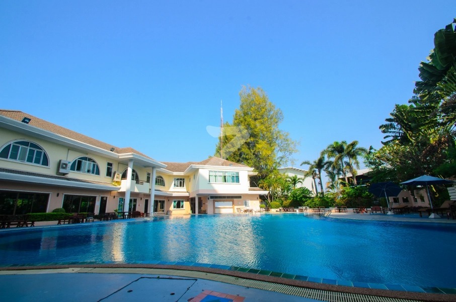 พิมานเลคไซด์คอนโดมิเนียม Piman Lakeside Condominium