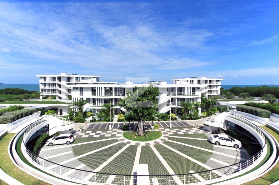 เพียว ซันเซ็ท บีช คอนโดมิเนียม Pure Sunset Beach Condominium