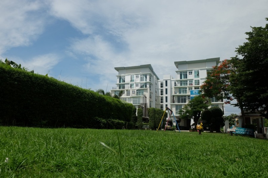 เดอะ เซอร์คอน เรสซิเดนซ์ The Zircon Residence