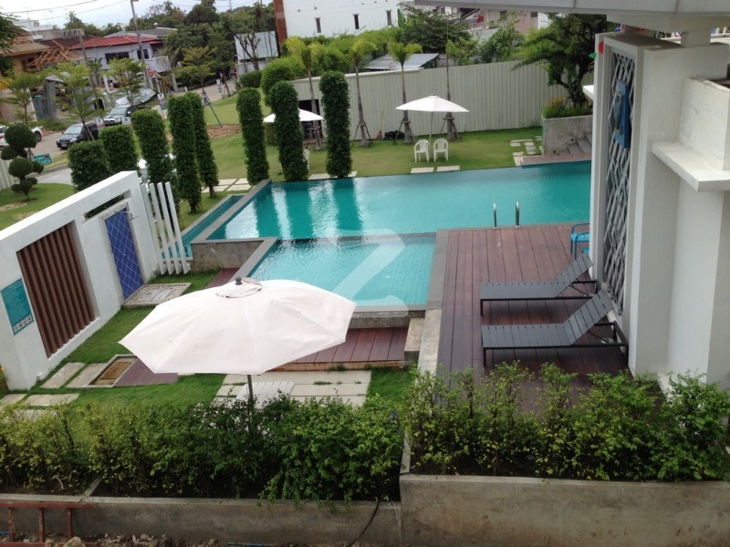 เดอะ เซอร์คอน เรสซิเดนซ์ The Zircon Residence