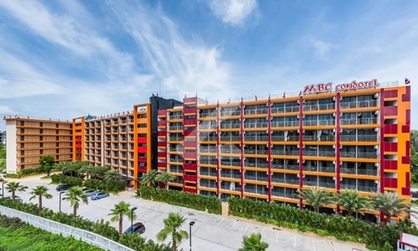 ไม้ขาว บีช คอนโดเทล Mai Khao Beach Condotel