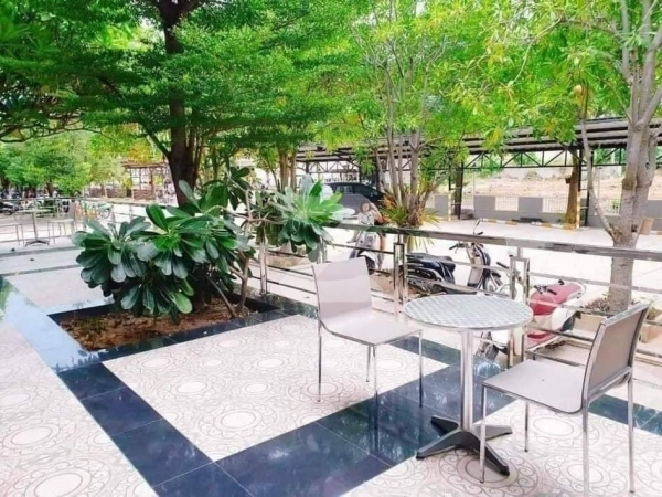 เพชรฤดีคอนโดมิเนียม Petchruedee Condominium