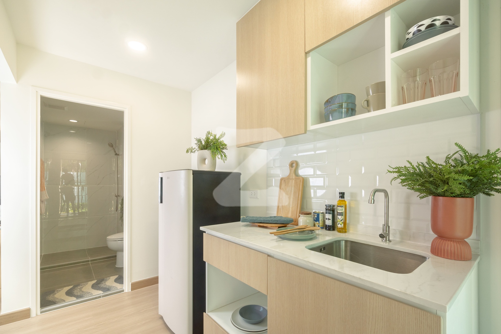 เพลิน เพลิน คอนโดมิเนียม พหลโยธิน-นวนคร Ploen Ploen Condominium Phaholyothin-Navanakorn