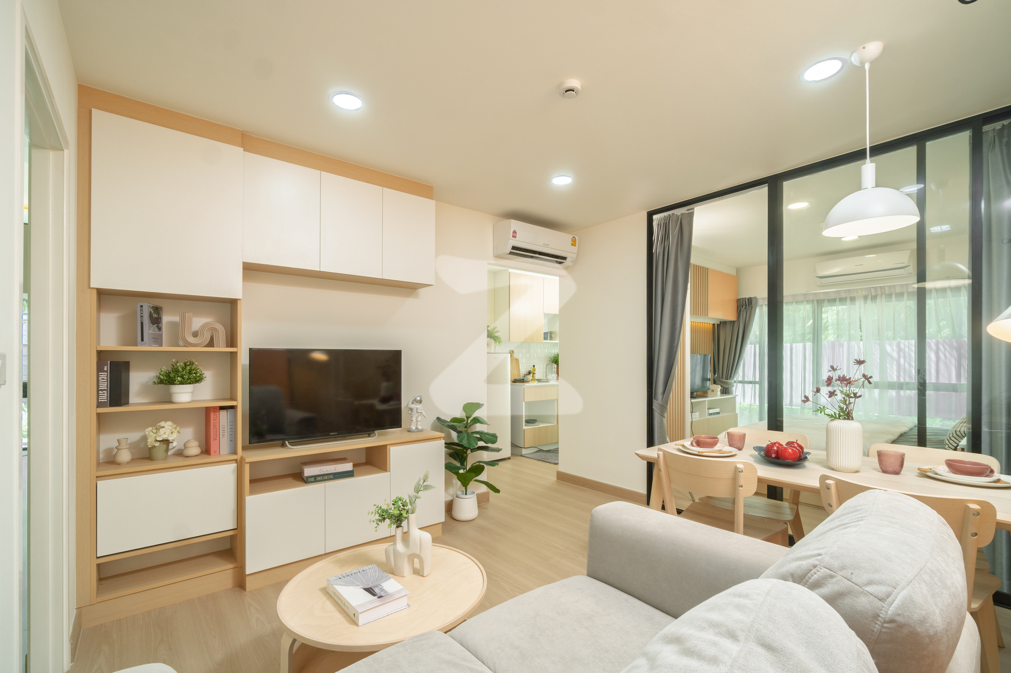 เพลิน เพลิน คอนโดมิเนียม สนามบินน้ำ-แคราย Ploen Ploen Condominium Sanambinnam-Khaerai