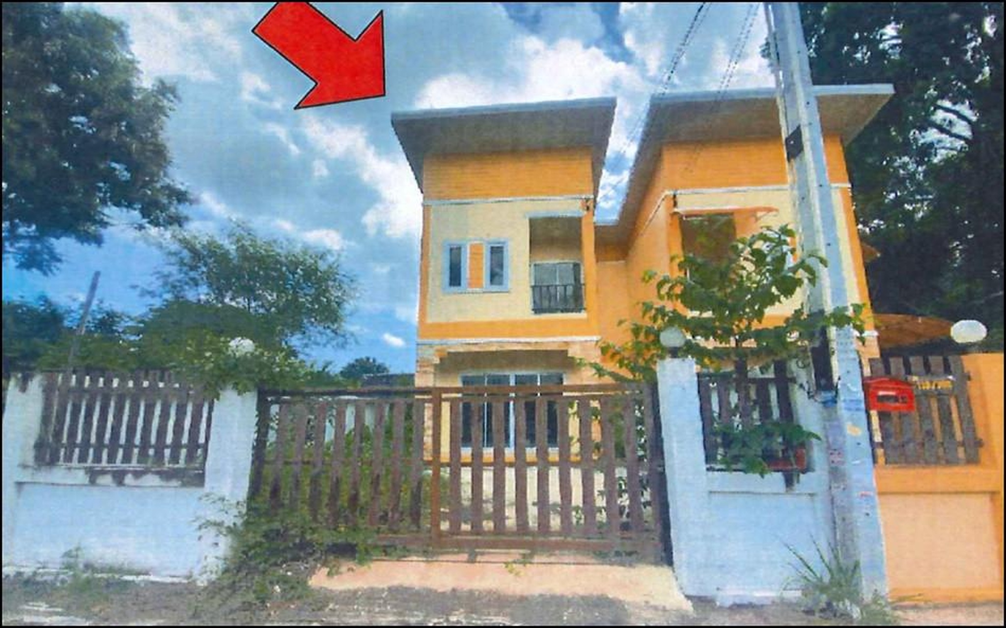 ทรัพย์สถาบันโดย ธอส. บ้านแฝด ซอยศรีราชา-หนองค้อ 10 ถนนทล.หมายเลข 3241