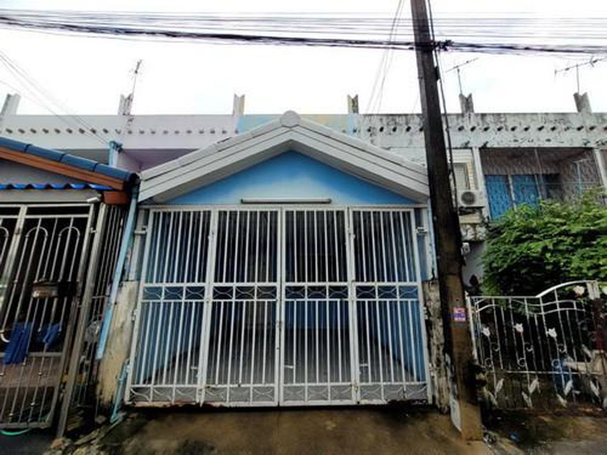 ทรัพย์สถาบันโดย ธอส. ทาวน์เฮาส์  ธัญบุรี ปทุมธานี