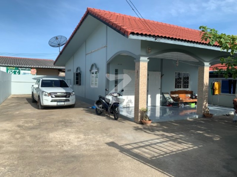 พื้นที่ข้างบ้านกว้าง สามารถต่อเติมไได้