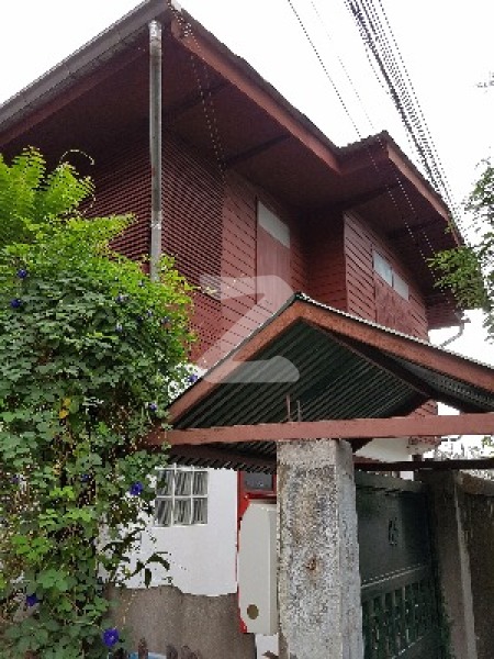 ด้านหน้าบ้าน