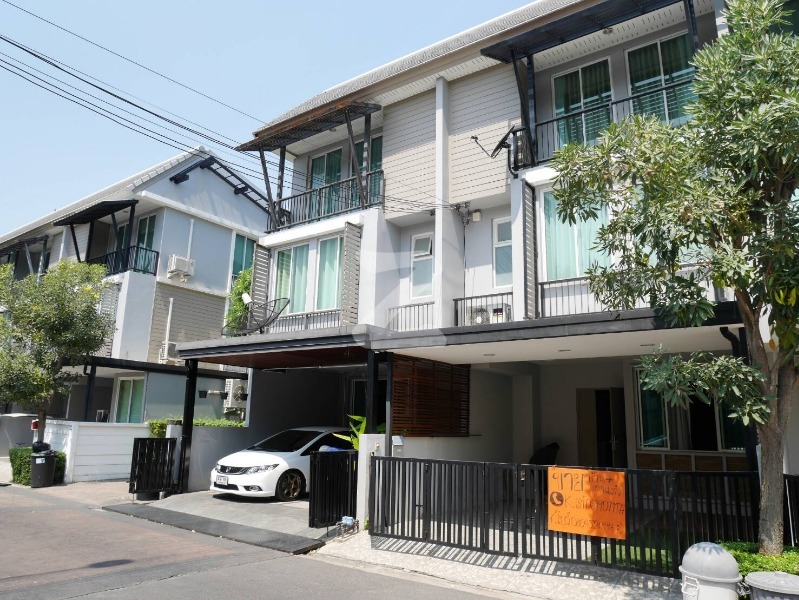 บรรยากาศหน้าบ้านคะ