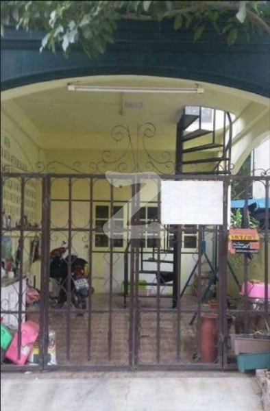 ขายทาวน์เฮาส์ใกล้ YL08 บางกะปิ ซอยลาดพร้าว122แยก13 ถนนลาดพร้าว : เจ้าของขายเอง (งดรับนายหน้า)