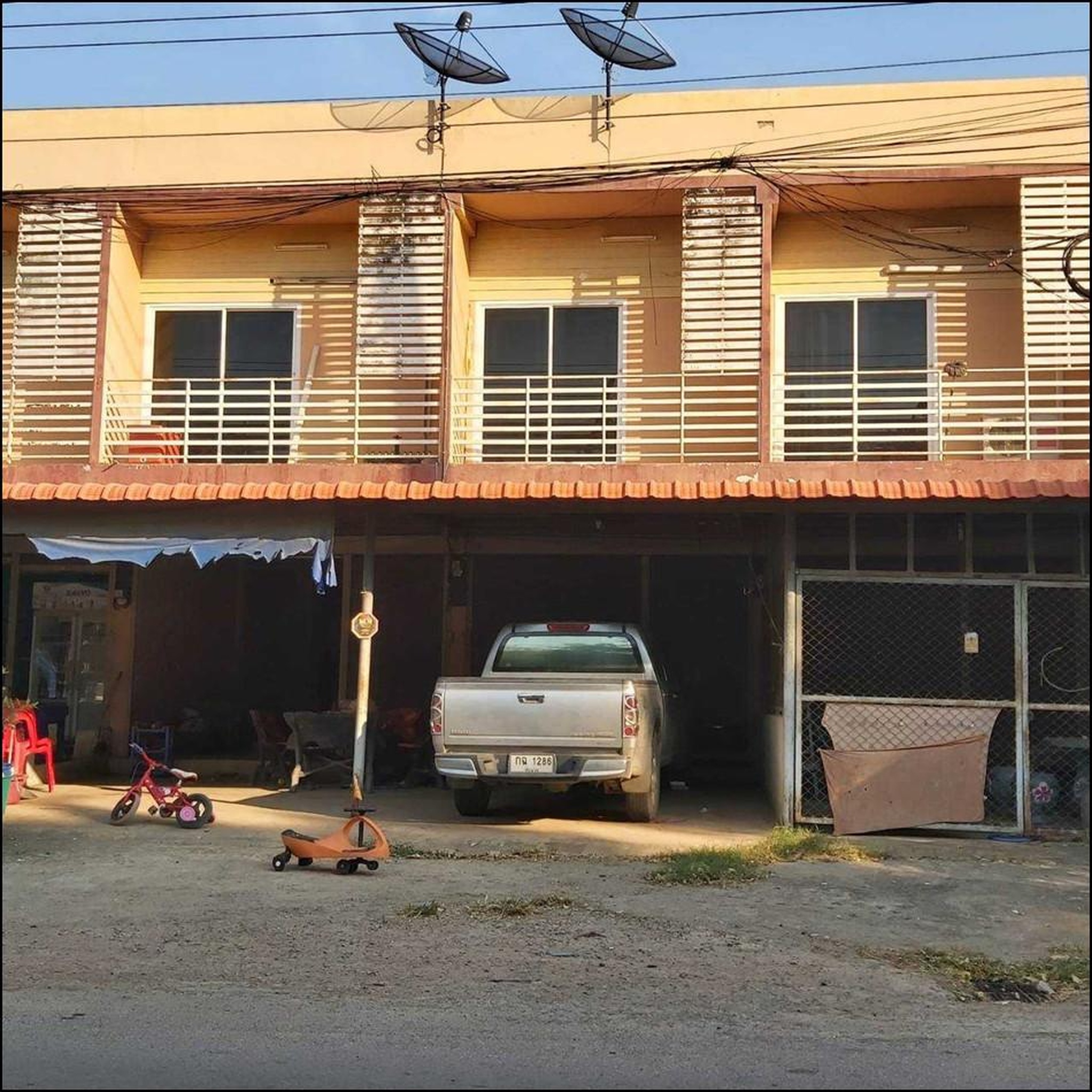 ทรัพย์สถาบันโดย ธอส ตึกแถว-อาคารพาณิชย์ ซอยสายตาคลี-บ้านเขาดิน ถนนสายตาคลี-บ้านหมี่ ทล