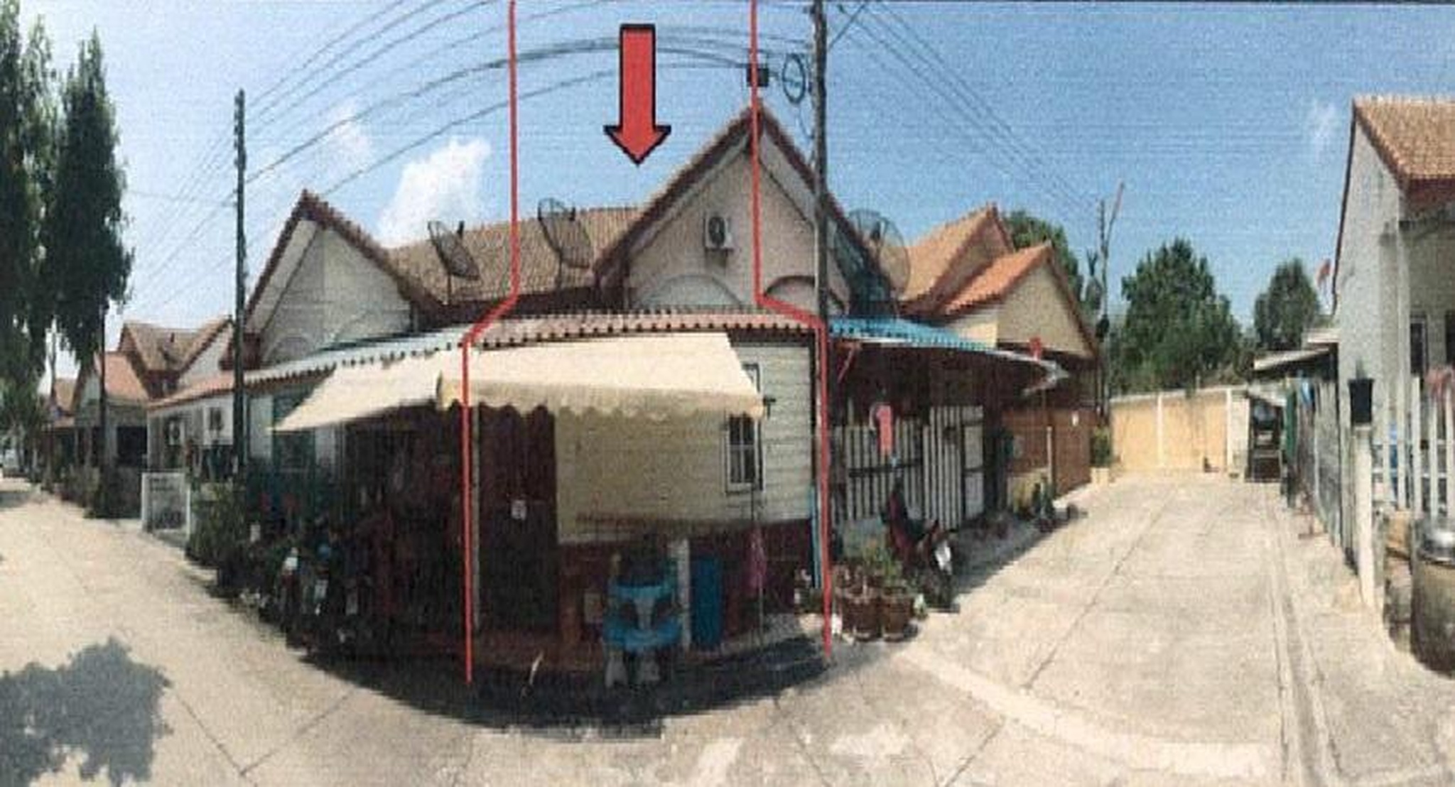 ทรัพย์สถาบันโดย ธอส ทาวน์เฮาส์ อัฎฐมณฑน์-การ์เด้นท์