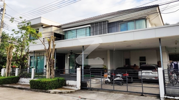 บ้านเดี่ยว หลังใหญ่ แปลงมุม ติดถนนเมน หมู่บ้านเพอร์เฟค เพลส รัตนาธิเบศร์ : เจ้าของขายเอง
