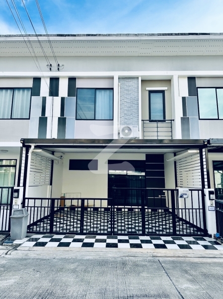 หน้าบ้านที่ประกาศขาย