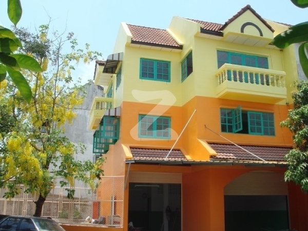 อาคารพาณิชย์ 3 ชั้น ห้องมุม 2 คูหาเปิดถึงกัน 39 ตร.วา ม. พญาไทวิลเลจ
