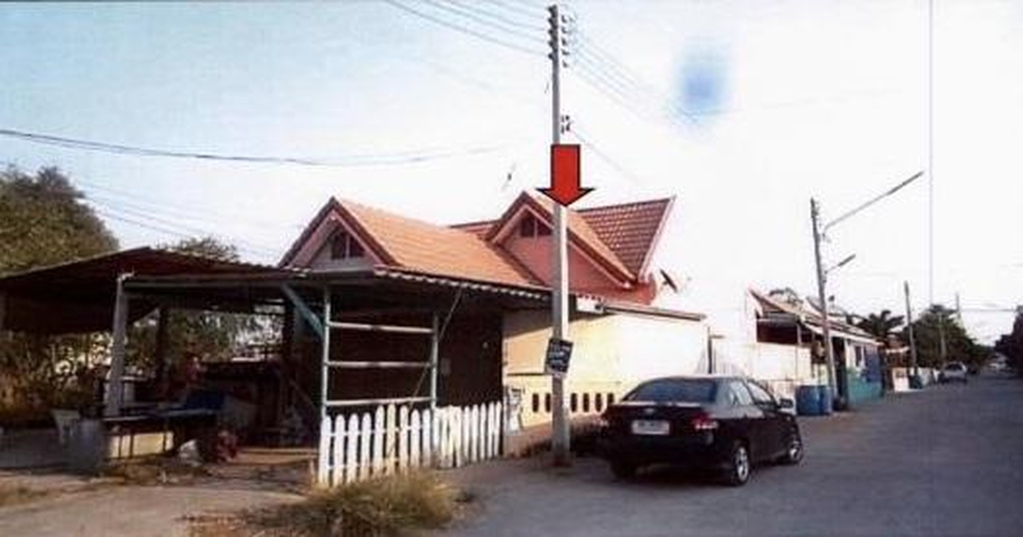 ทรัพย์สถาบันโดย GHB บ้านแฝด  พัฒนานิคม ลพบุรี