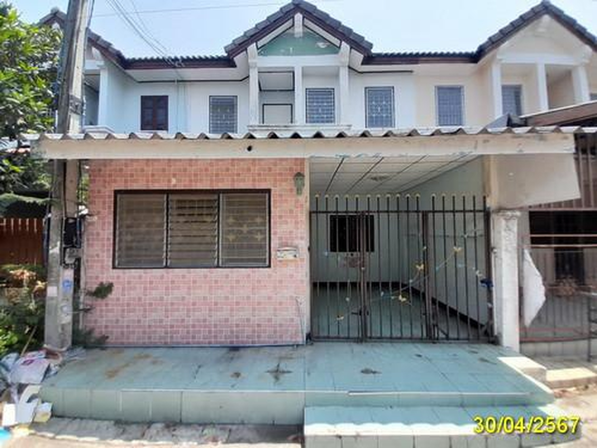 ทรัพย์สถาบันโดย GHB ทาวน์เฮาส์  ธัญบุรี ปทุมธานี