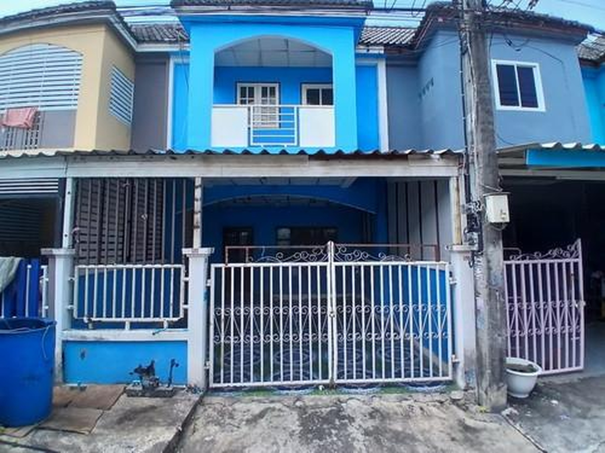 ทรัพย์สถาบันโดย GHB ทาวน์เฮาส์  ธัญบุรี ปทุมธานี