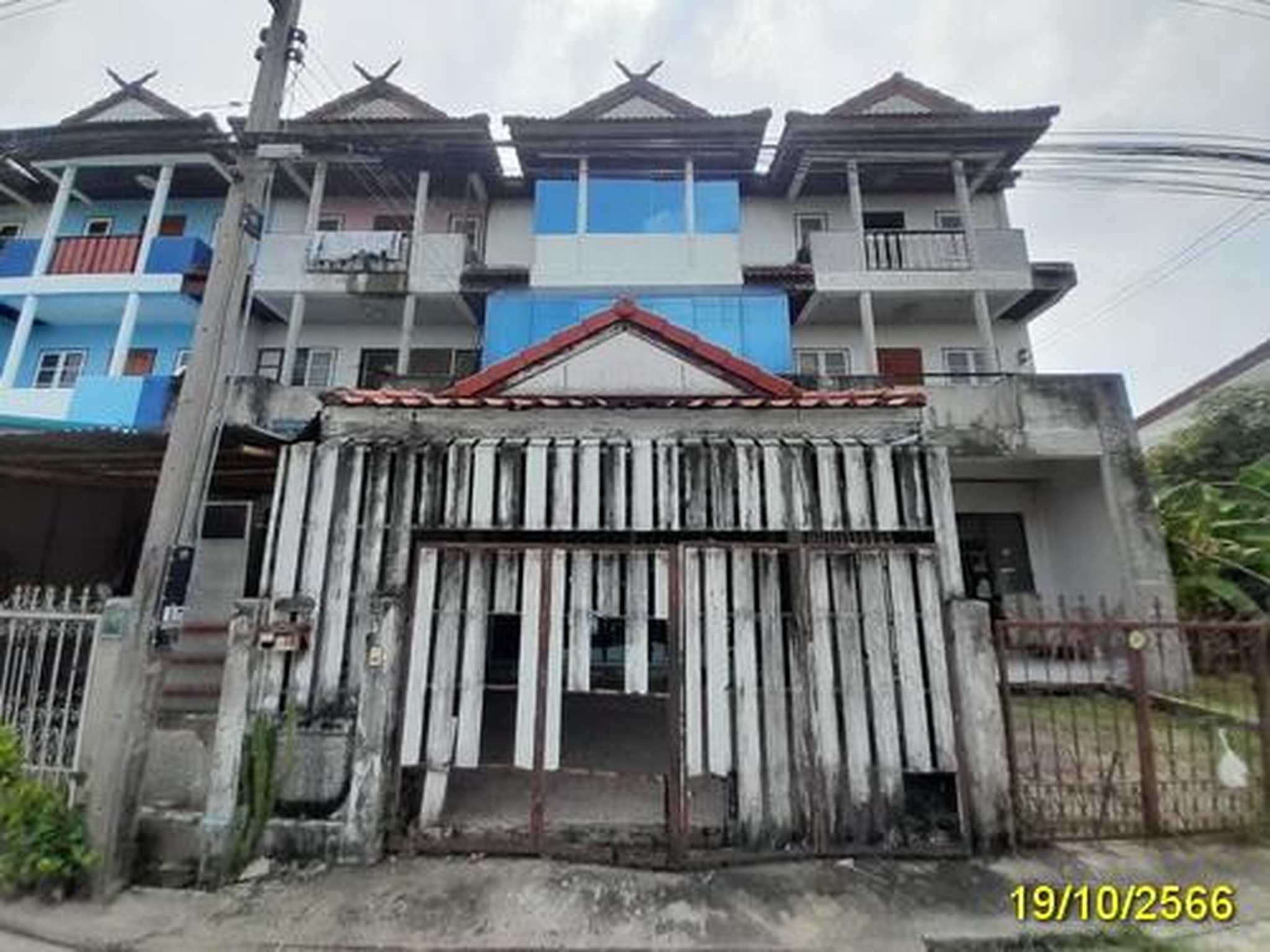 ทรัพย์สถาบันโดย GHB ทาวน์เฮาส์  ลาดหลุมแก้ว ปทุมธานี